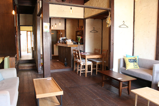 shisha cafe&bar ENZAN kakuozan by chilllun-煙山 覚王山店 by ちるるん-