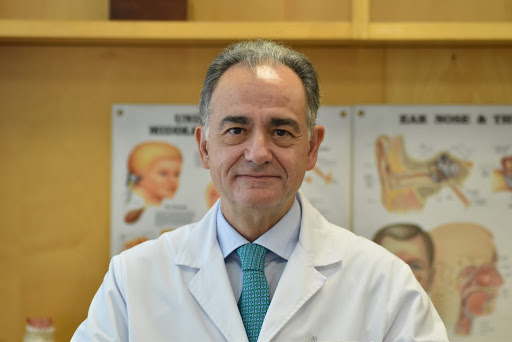 Dr. Carlos Magriñá | Otorrino | ENT doctor
