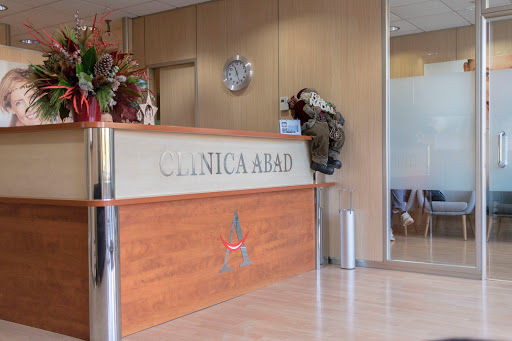Clínica Abad - Clinica dental en Sant Boi