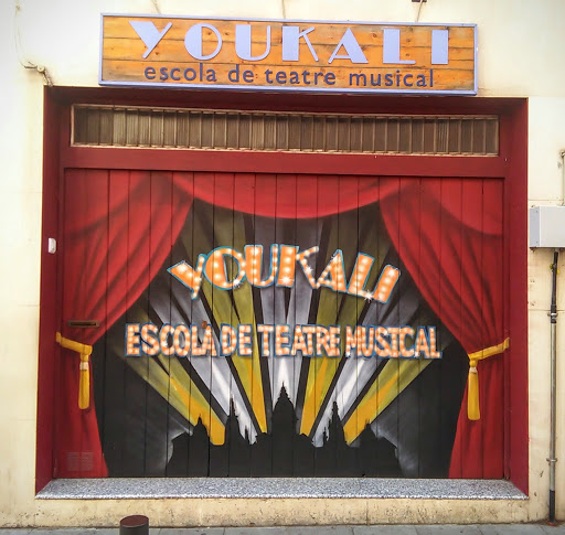 YOUKALI ESCOLA DE TEATRE MUSICAL
