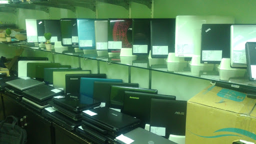 聖發電腦 (二手筆電 二手電腦 組裝電腦銷售 電腦維修升級 手機平板買賣)