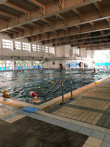 高雄市環保局中區資源回收廠回饋游泳館