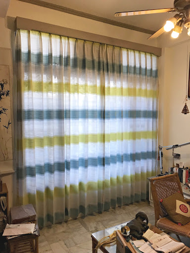 筑簾窗飾-窗簾捲簾 | 百葉窗 | 拉門 | 塑膠地磚 | 壁紙 | 窗簾修改服務