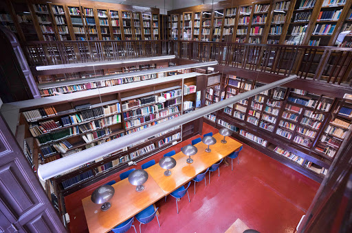 CRAI Biblioteca de Lletres Universitat de Barcelona UB