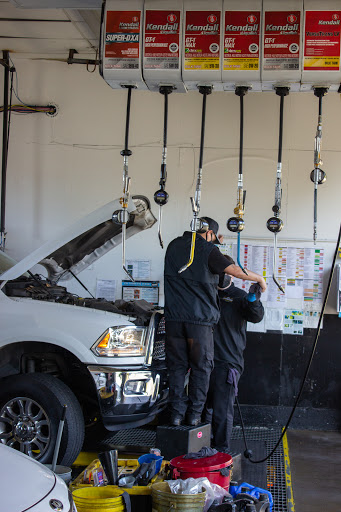 Oil Changers and Car Wash