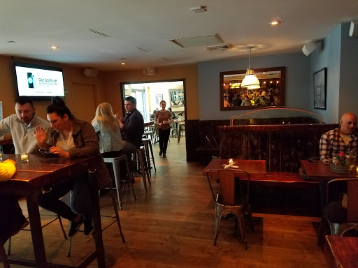 Dorlan's Tavern & Oyster Bar