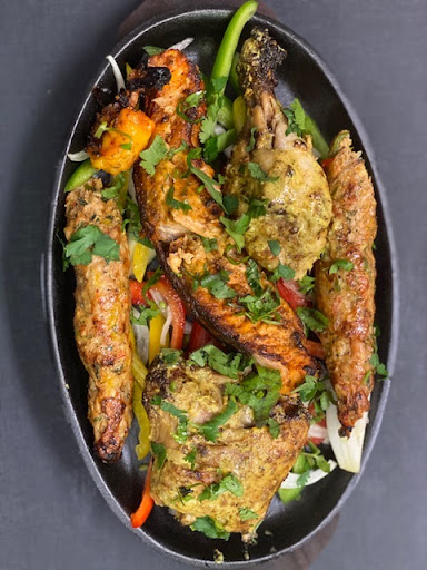 Mont Everest Masala | Indian Restaurants | Butter Chicken | Tandoori | Halal Cuisine | Montreal