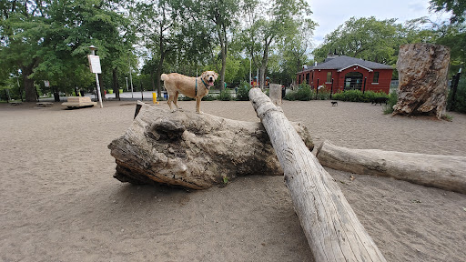 Parc Notre-Dame-de-Grâce dog park
