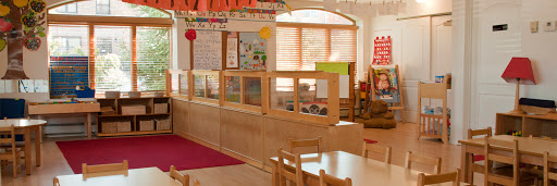 Play and Learn Daycare & Preschool