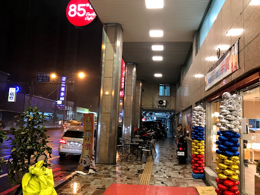 85度C咖啡蛋糕飲料-台南仁德店