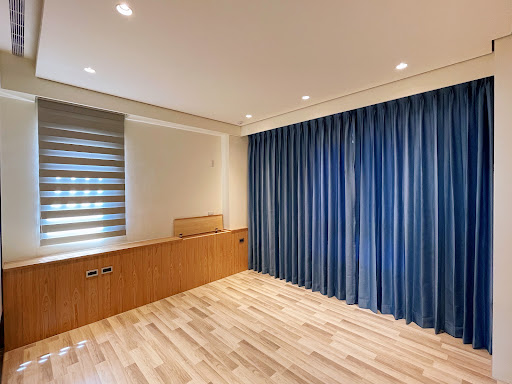 家奇室內裝璜-壁紙·窗簾·捲簾·地毯·塑膠地磚·百葉窗·拉門