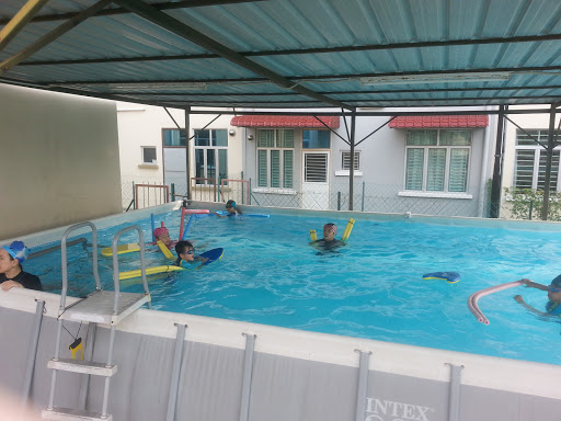 Learn 2 Swim Swimming lesson Taman Puchong Utama
