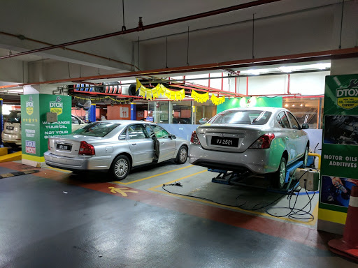 DTOX Car Service Empire Subang