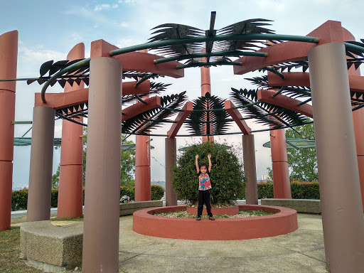 Taman Puncak Jalil Recreation Park