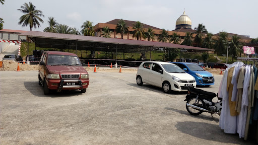 Parking Masjid Seri Petaling
