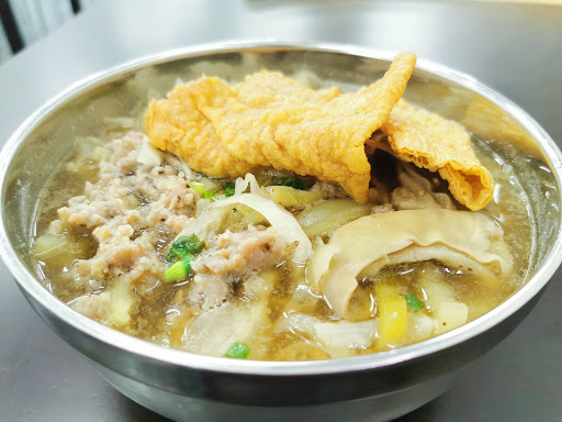 Leng Leng Pork Noodles (Balakong) - 小靚靚豬肉粉