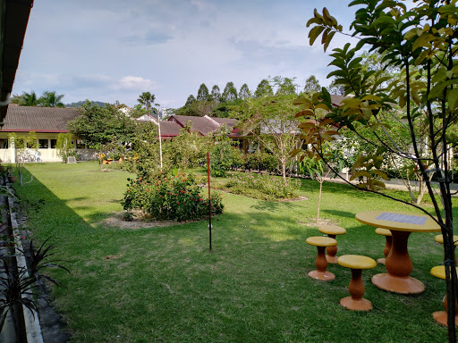 Sri Seronok Retirement Village