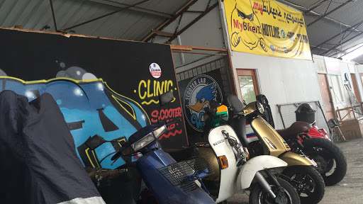 vespa clinic / scooter labs