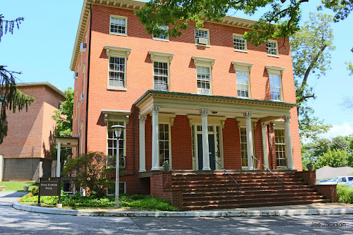Noyes Alumnae House - Notre Dame of Maryland University