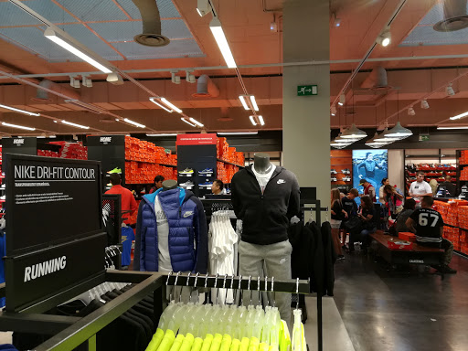 Nike Factory Store Parque Montigala