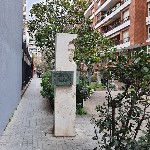 Escultura a Josep Maria Batista i Roca
