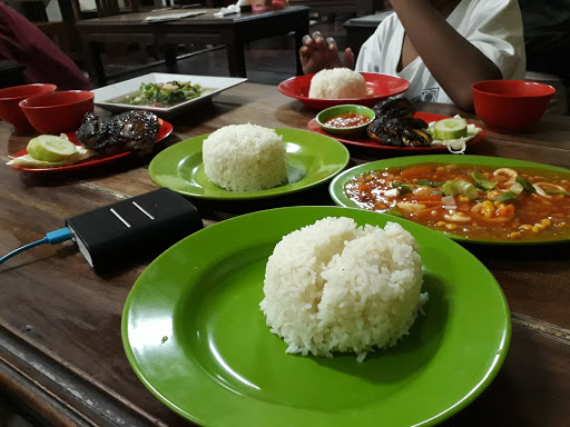 Warung Seafood Cing Rohim