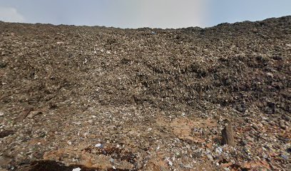 Puncak Gunung Sampah Bulok