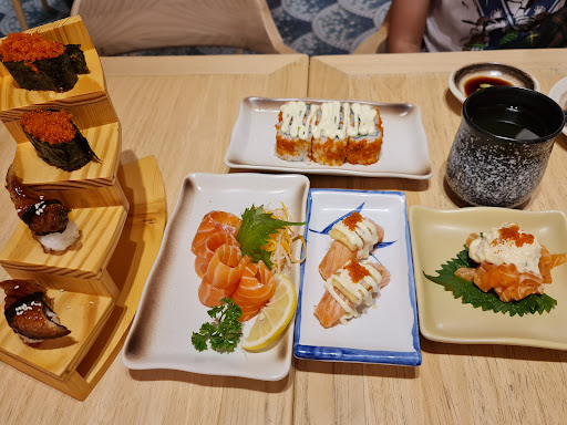 Okinawa sushi central park