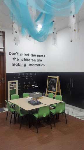 IShine Preschool & Childcare Kertanegara