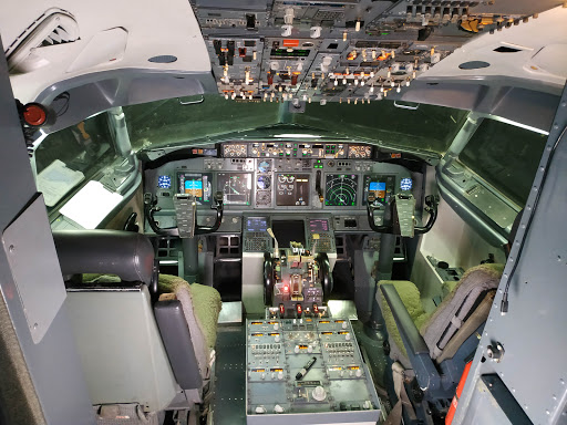 AirCrew Sensation - Be An Airline Captain For a Day - Flight Simulator Experience
