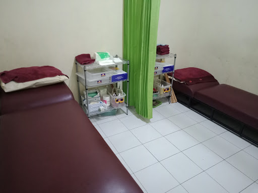 Rumah Sehat Abdillah - Bekam, Refleksi Massage & Herbal