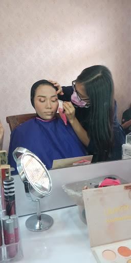 Ayu Widari Studio Makeup (Makeup Artist Bekasi | MUA Bekasi Timur)