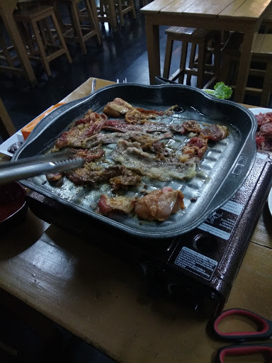 Manse Korean Grill Radio Dalam