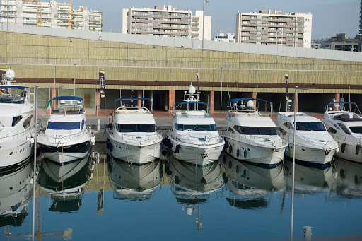 Outlet Yachts Center