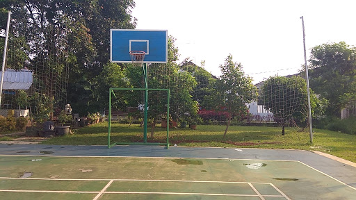 Lapangan Basket/Badminton