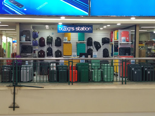 Bag Center/Bag's Station
