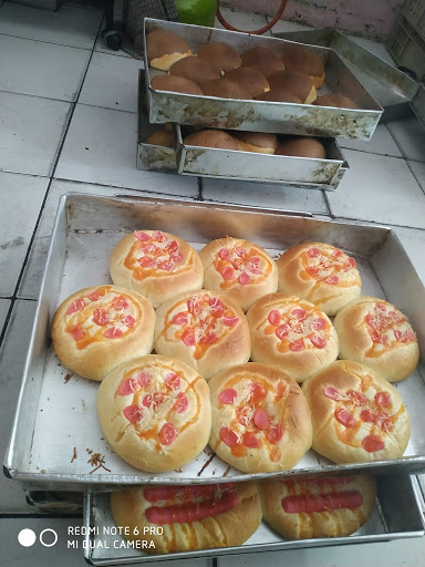 Toko roti the Vos bakery Bojonegoro