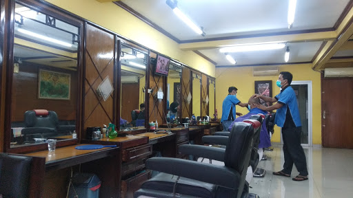 Barber Shop Houdini