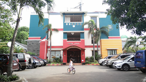 Tiara School