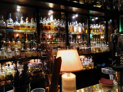 La Whiskeria: Whisky & Cocktail Bar