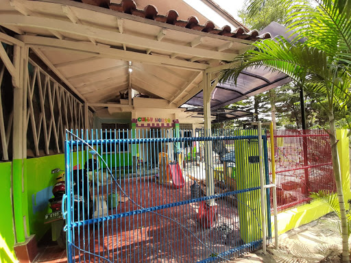 CubbyHouse Daycare Serpong