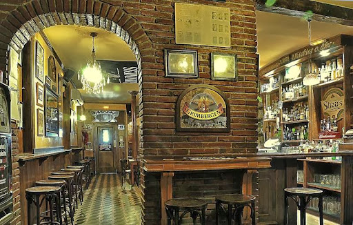 The 1916 Irish Pub