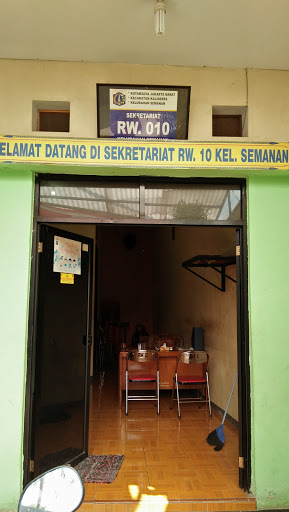 Kantor Sekretariat Rw 010