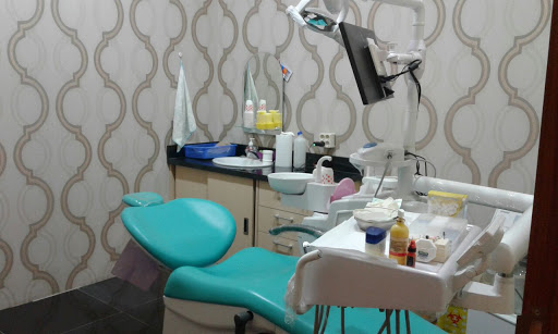 Audy Dental Bintaro | Klinik Dokter Gigi Spesialis