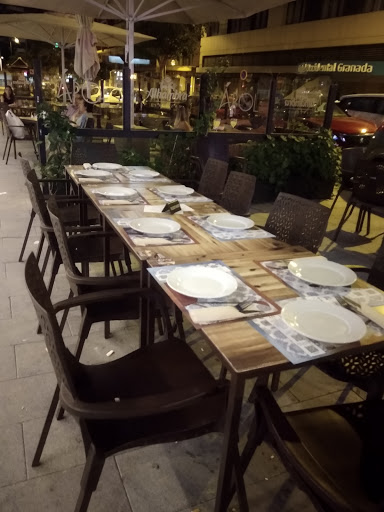 Ápol Granada ➡ Restaurante Granada