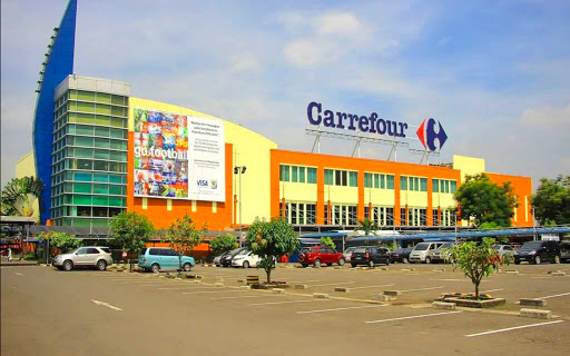 Carrefour Parking Lot