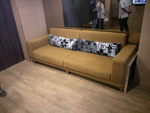 Mahaland sofa.