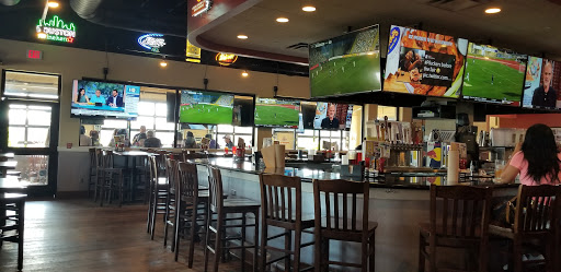 Pluckers Wing Bar