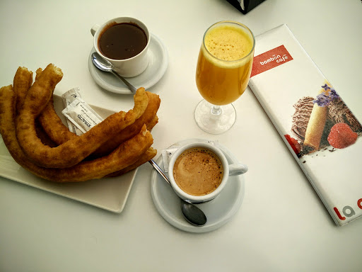 Bombón Café (Cafetería / Churrería / Creperia )