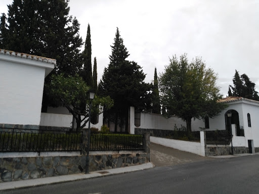Cementerio Municipal De Gojar